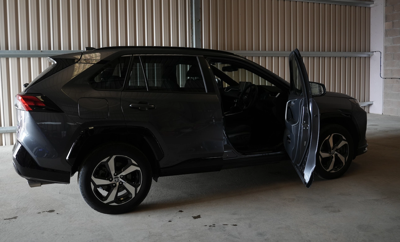 Toyota RAV4 boot
