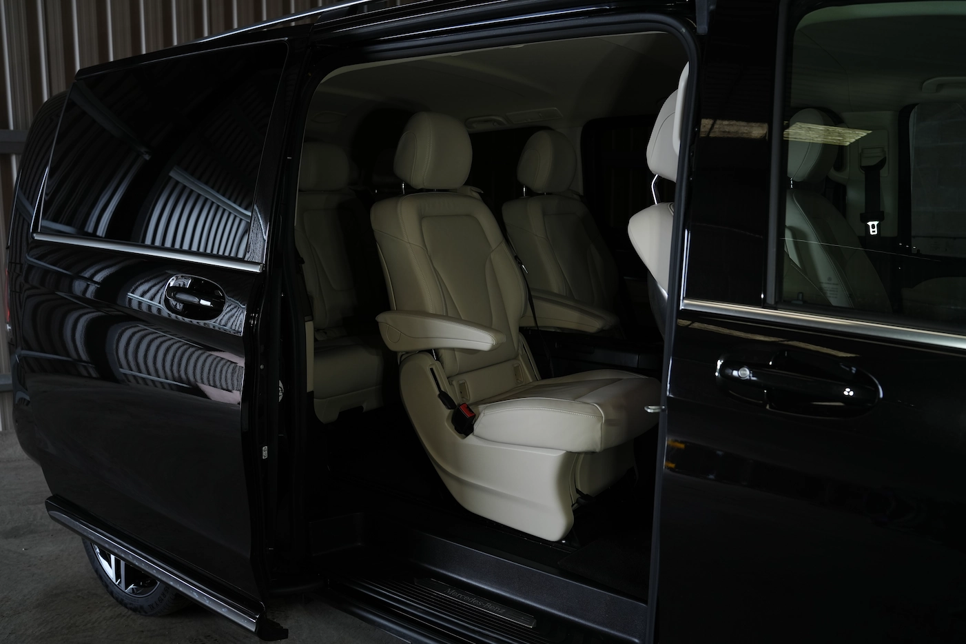 Mercedes V Class side profile