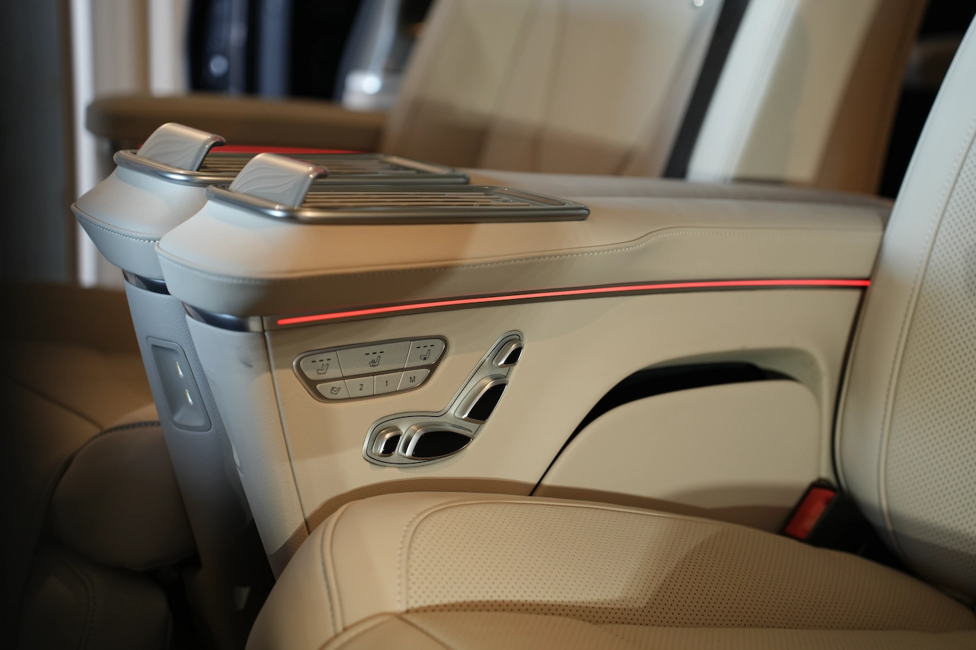 Mercedes V Class ambient lighting